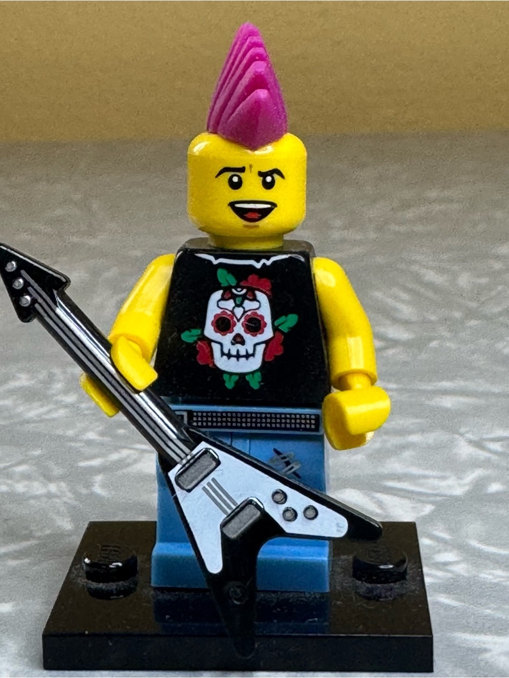 Lego Minifigure Series 4 8804 Punk Rocker Collectible Pink Mohawk